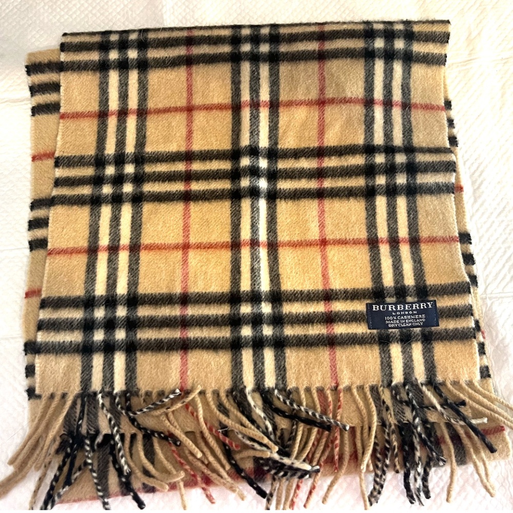 BURBERRY Cashmere Scarf Authentic
